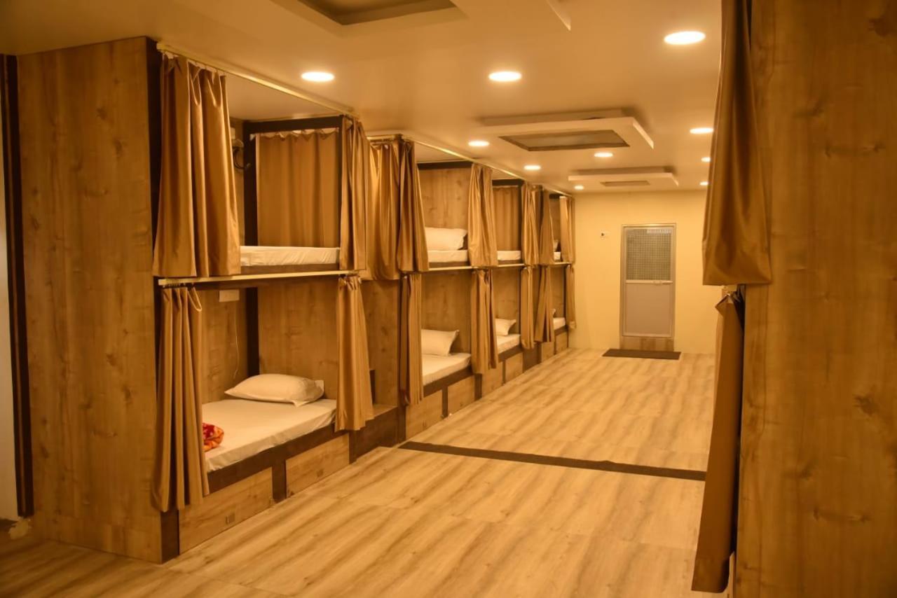 Hotel Relax Inn Allāhābād Junction エクステリア 写真