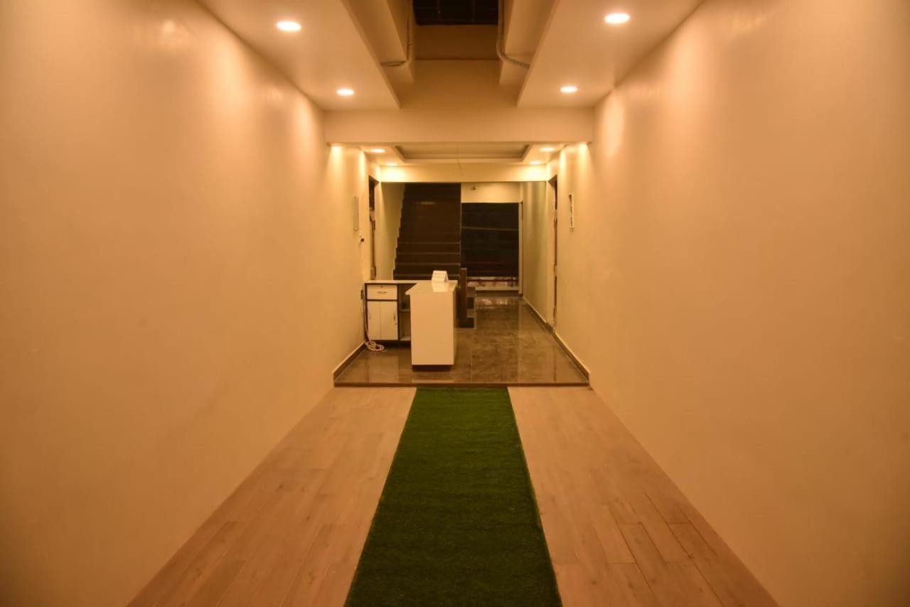 Hotel Relax Inn Allāhābād Junction エクステリア 写真