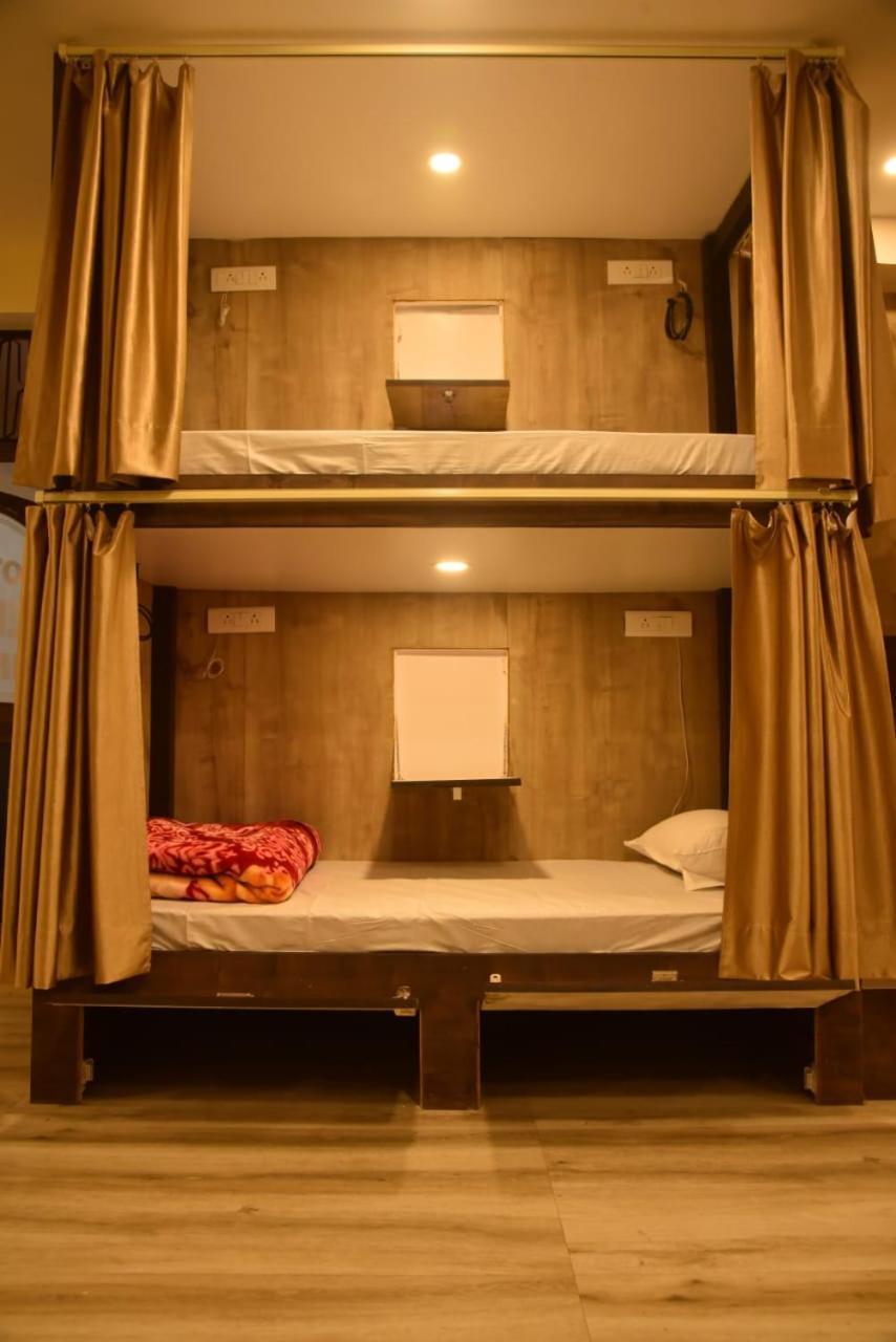 Hotel Relax Inn Allāhābād Junction エクステリア 写真